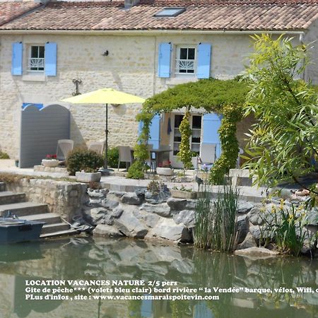 Marais Poitevin Gite "Volets Bleu Clair": Rustic Retreat with Fishing, Boating, and Cycling La Taillee Exterior photo